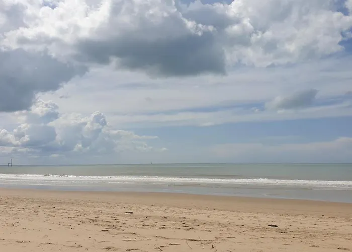 Habitación en casa particular Balade En Estuaire